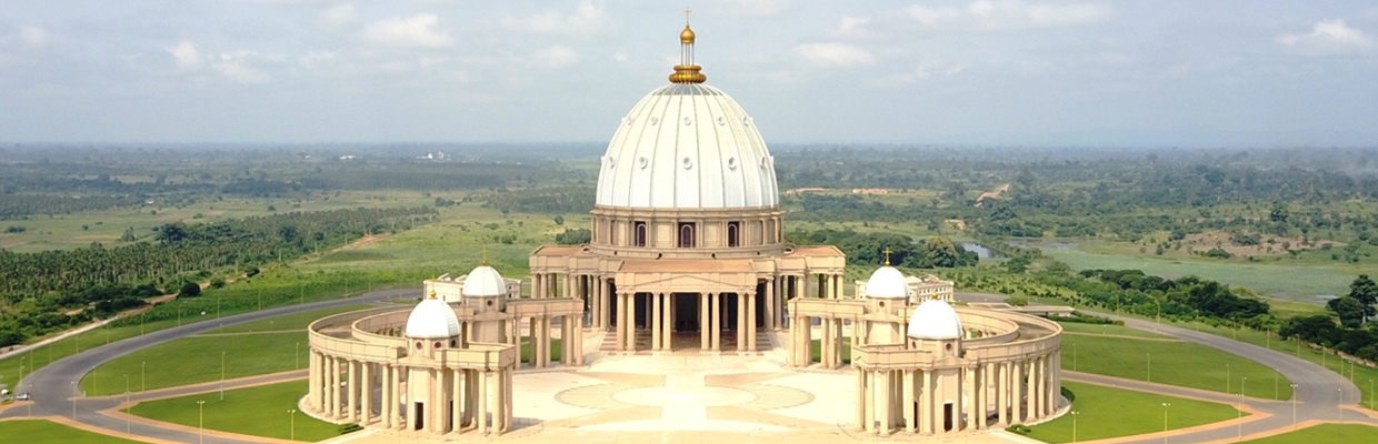 1240×400 Basilique_de_Yamoussoukro_CI